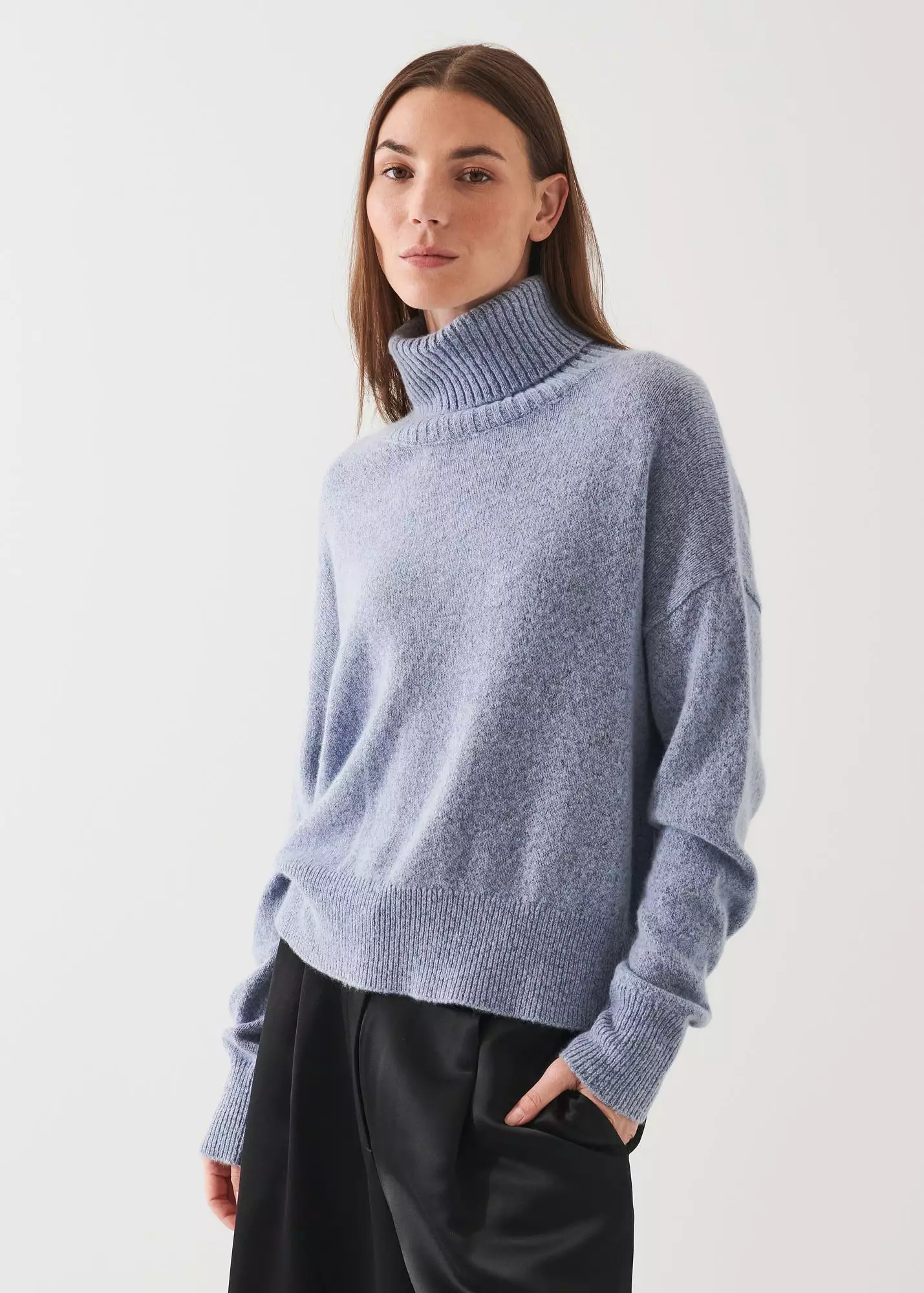 CASHMERE BLEND TURTLENECK