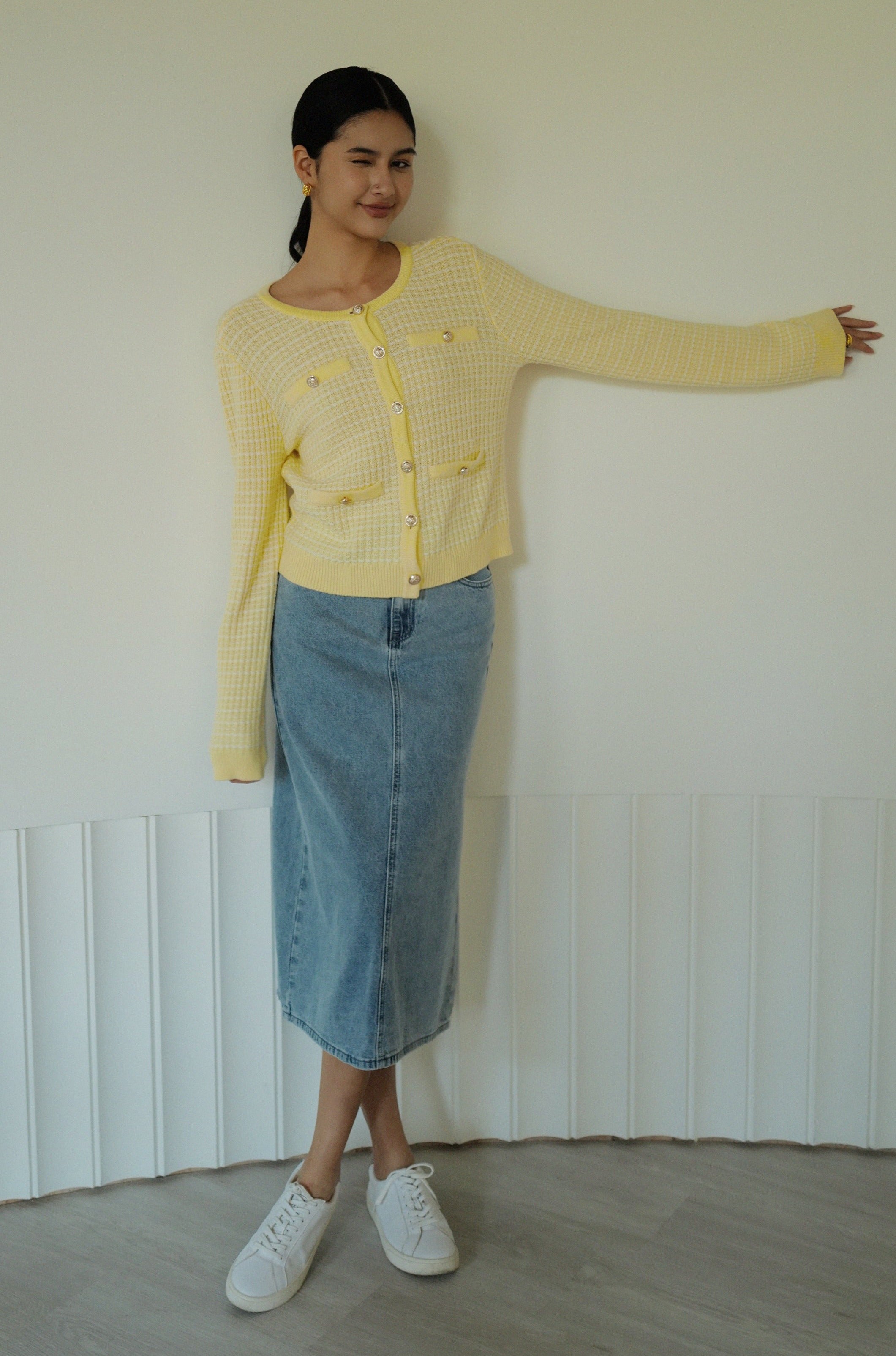 Classy days cardigan in yellow