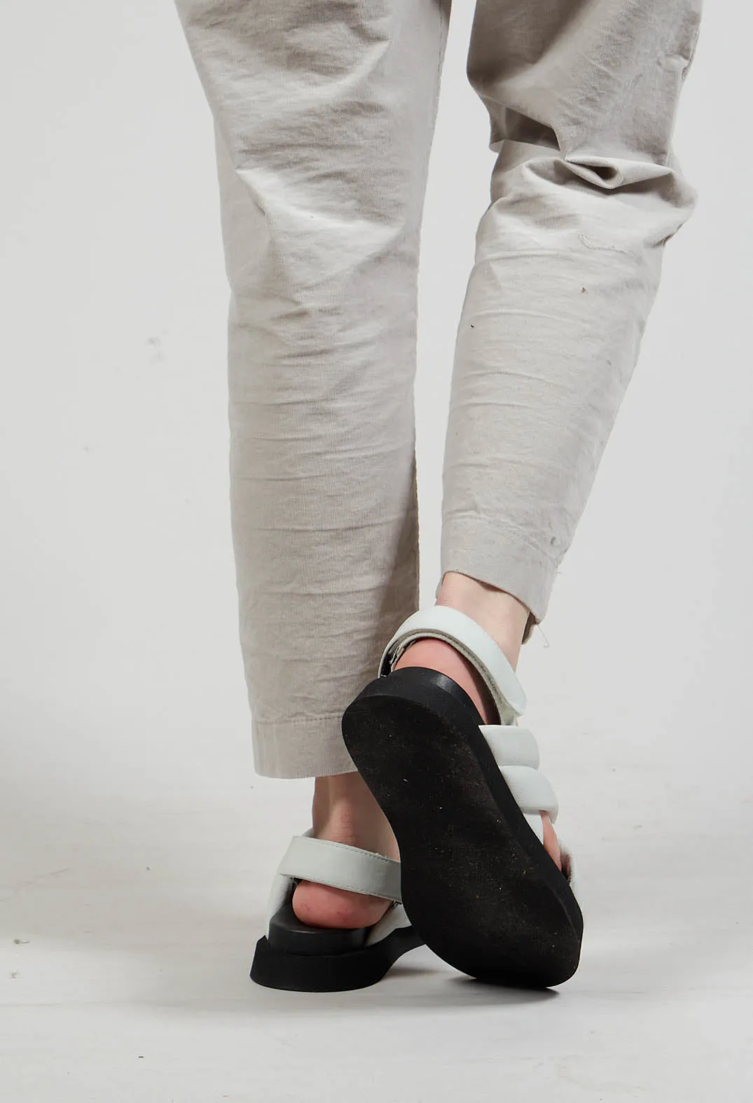 Cross Over Strap Sandals in Gasoline Bianco Ottico