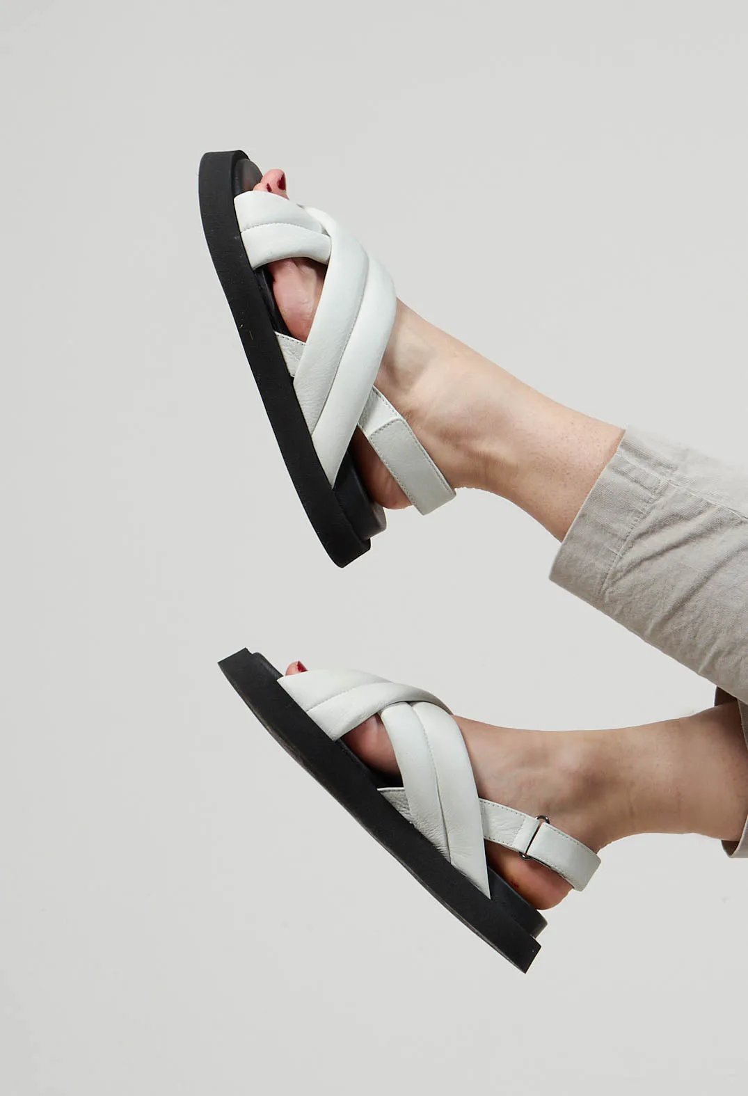 Cross Over Strap Sandals in Gasoline Bianco Ottico