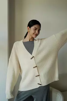 Everyday staple cardigan