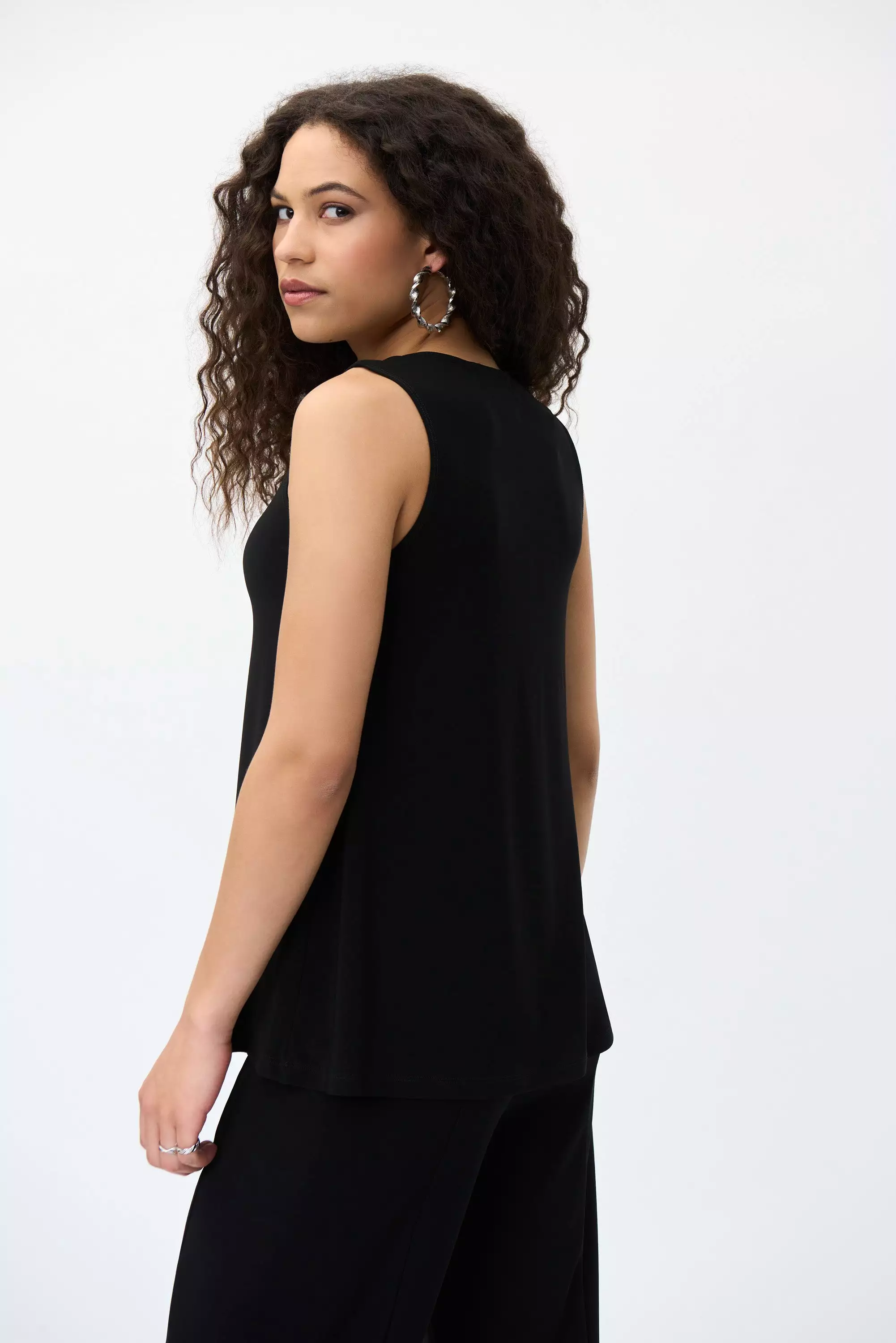 JOSEPH RIBKOFF - CUT OUT NECKLINE TOP