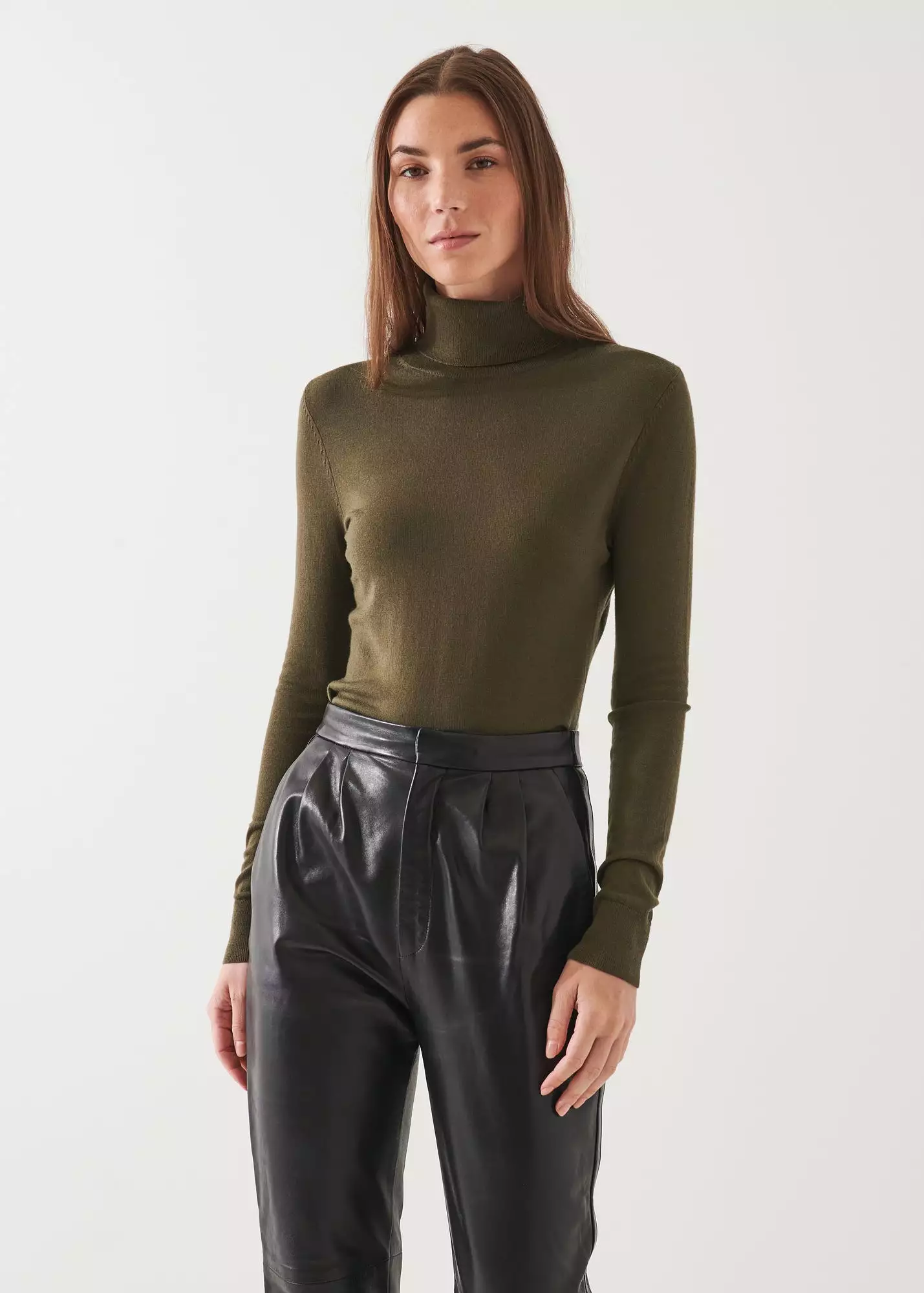 SUPERFINE MERINO TURTLENECK