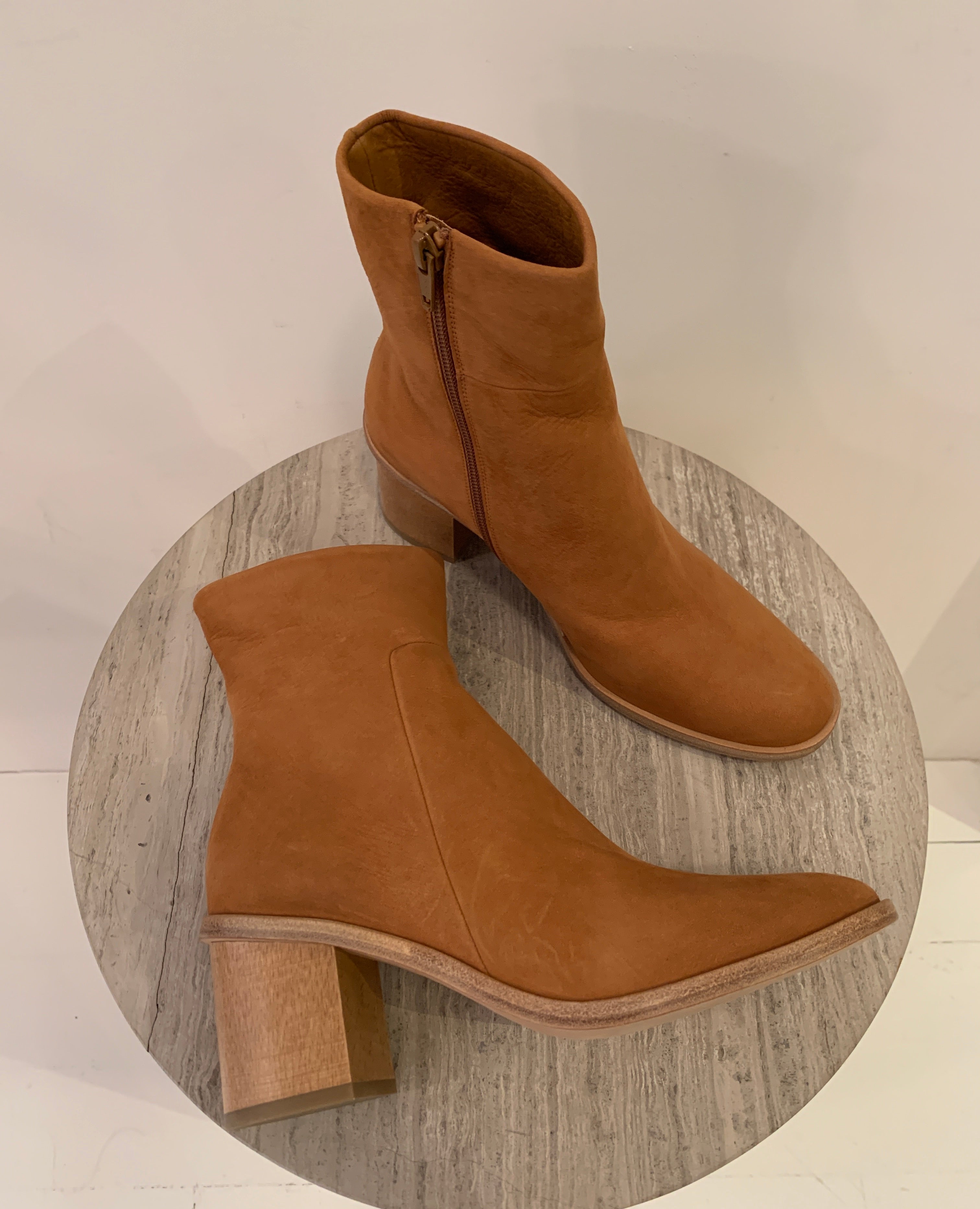 Warehouse Sale - Babe Boots Cognac Nubuck