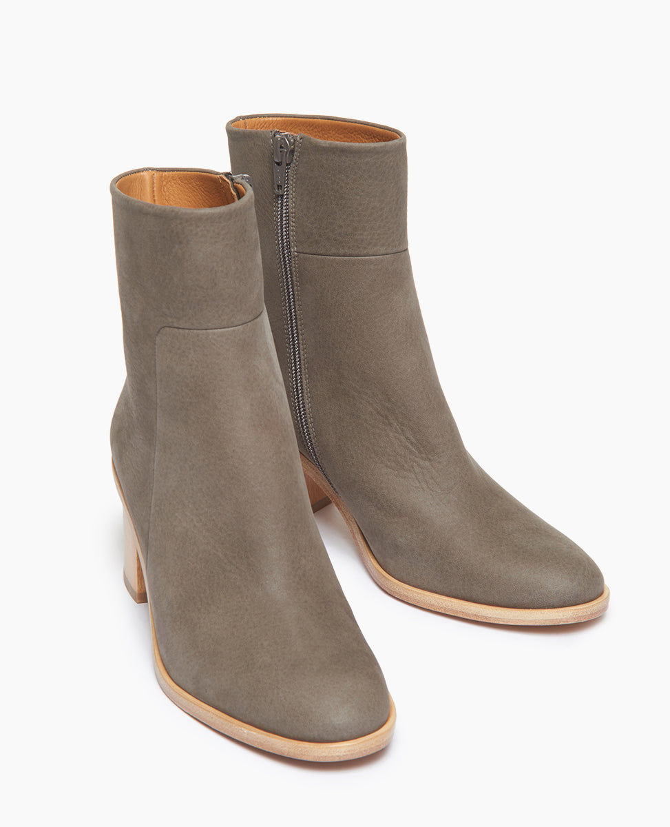 Warehouse Sale - Babe Boots Fog Nubuck